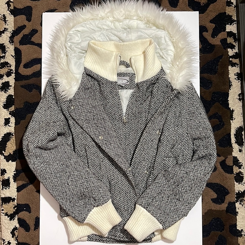 Rave Brand Coat - Womens L Large